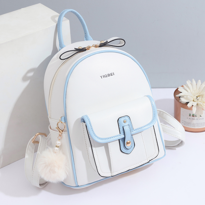Women Bags White - Mochila de textura monocromática elegante para