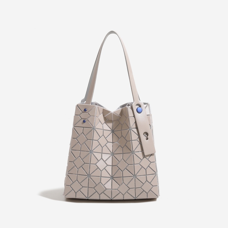 Women Bags 2026 Trends - Bolsa Tote Geométrica de Diamantes da