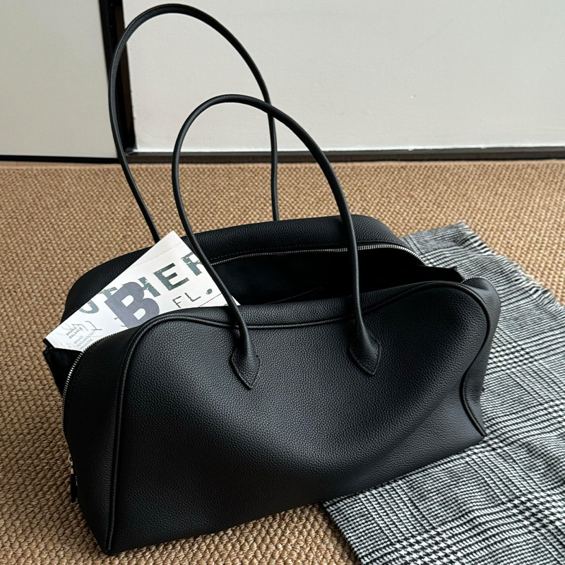 Women Bags 2026 Trends - Bolsa Tote Boston de Couro Macio